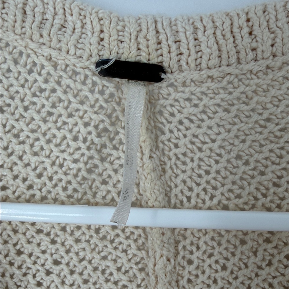 Free People Oversize Asymmetrical Cozy Cream Women's Sweater - Small - Picture 2 of 9
